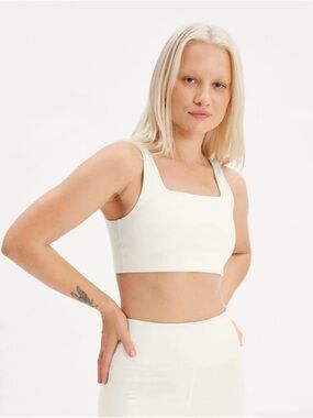 Girlfriend Collective Tommy Cropped Bra Cream, size M, like new!